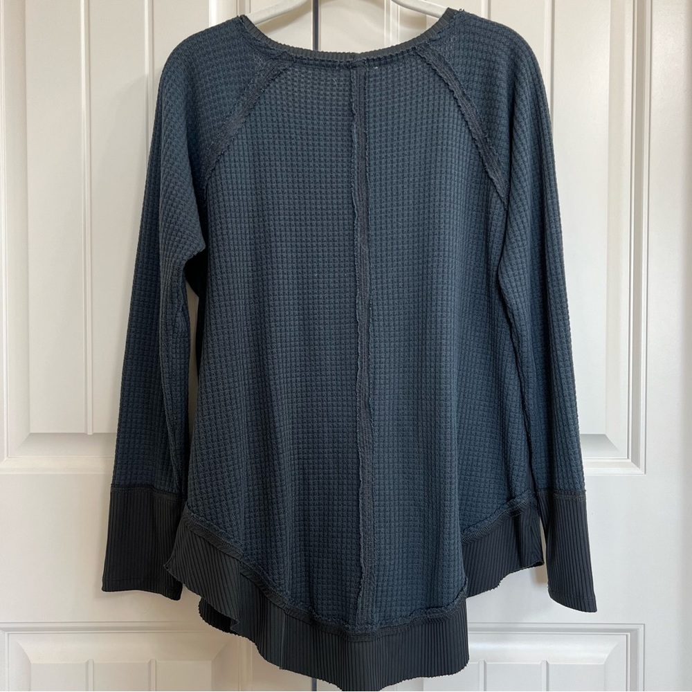 Hem & Thread Womens Long Sleeve Tee Waffle Knit Mixed Media in Green, Size S - Picture 7 of 8